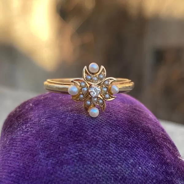 Antique Diamond & Pearl Ring