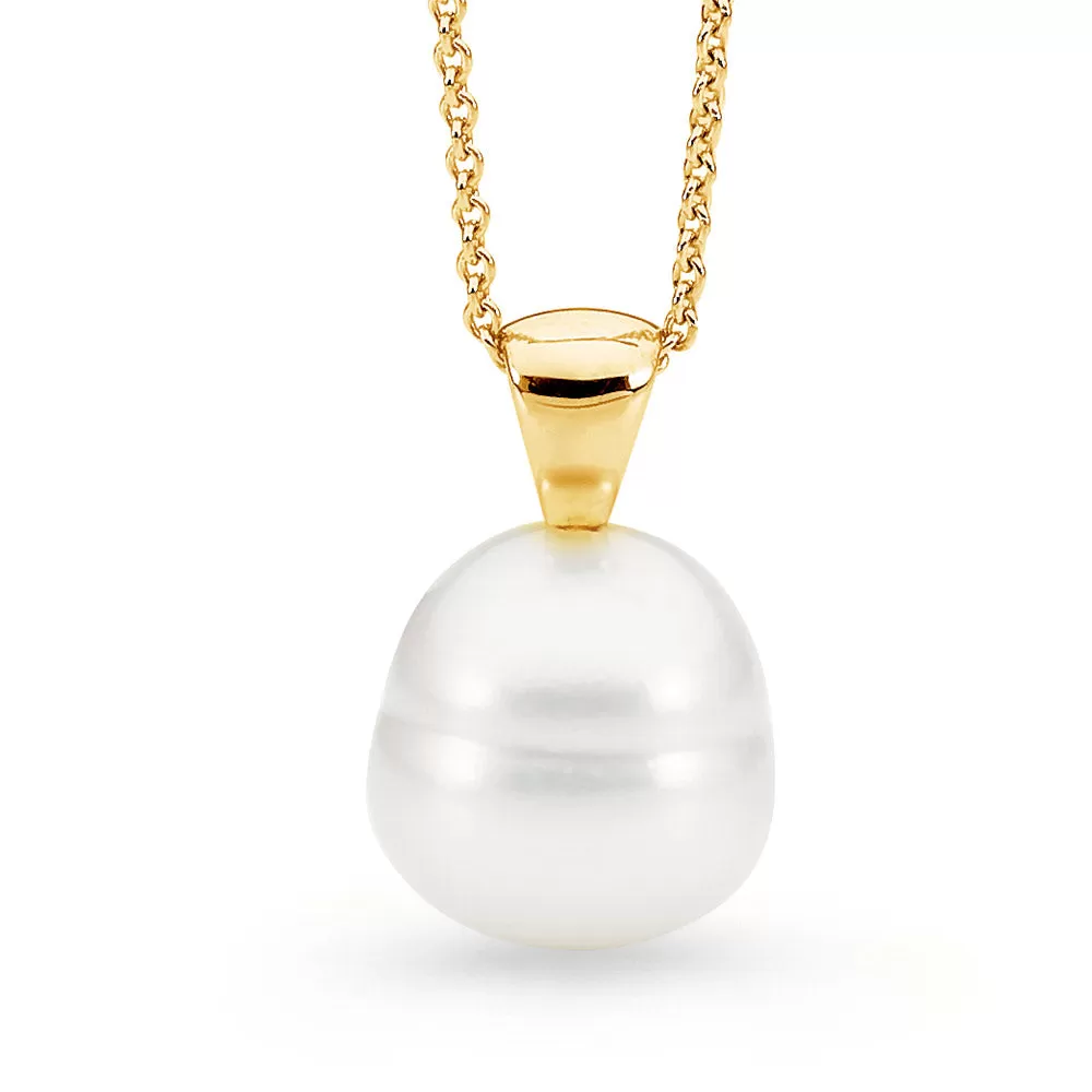 Classic Pearl Pendant