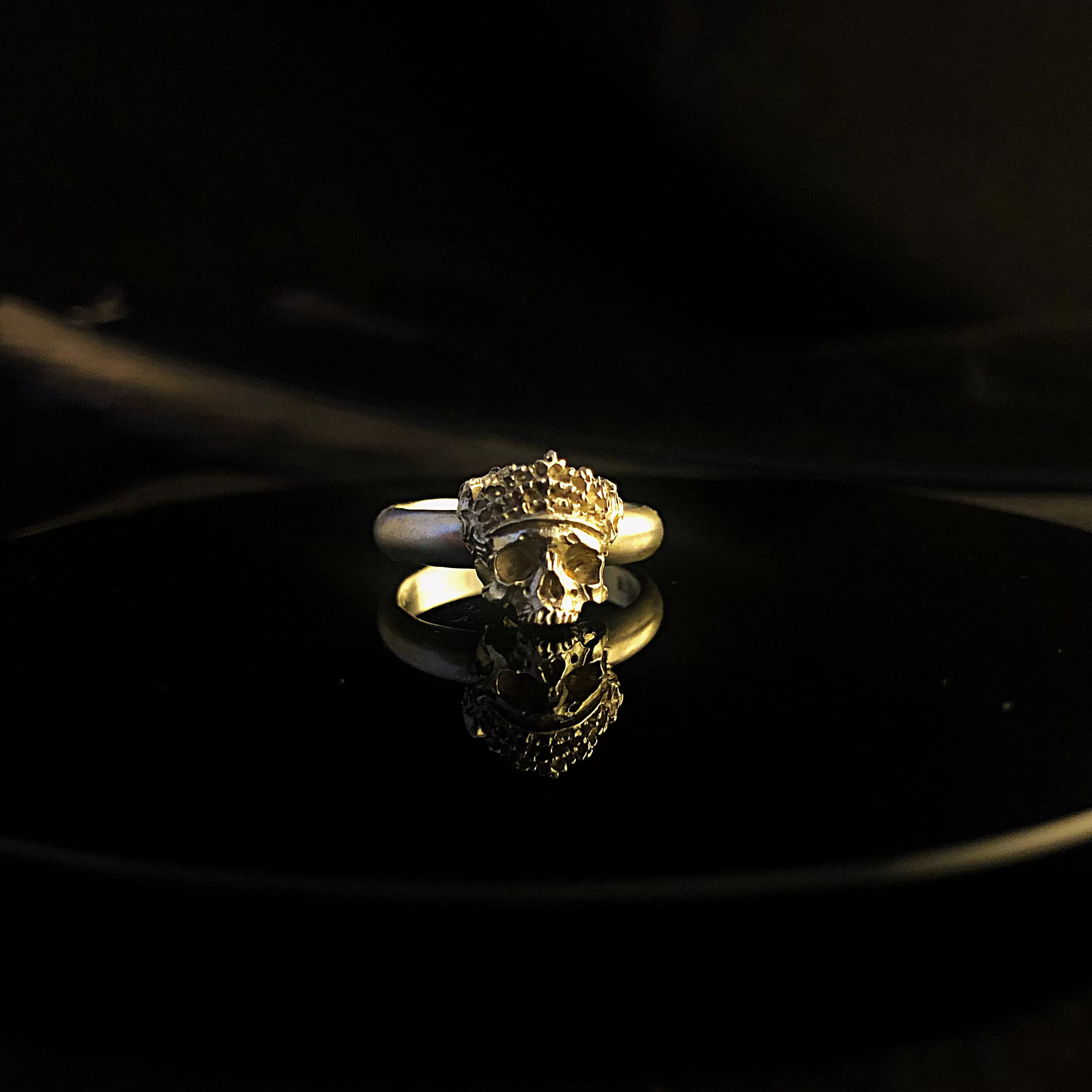 Dead Queen Band Ring