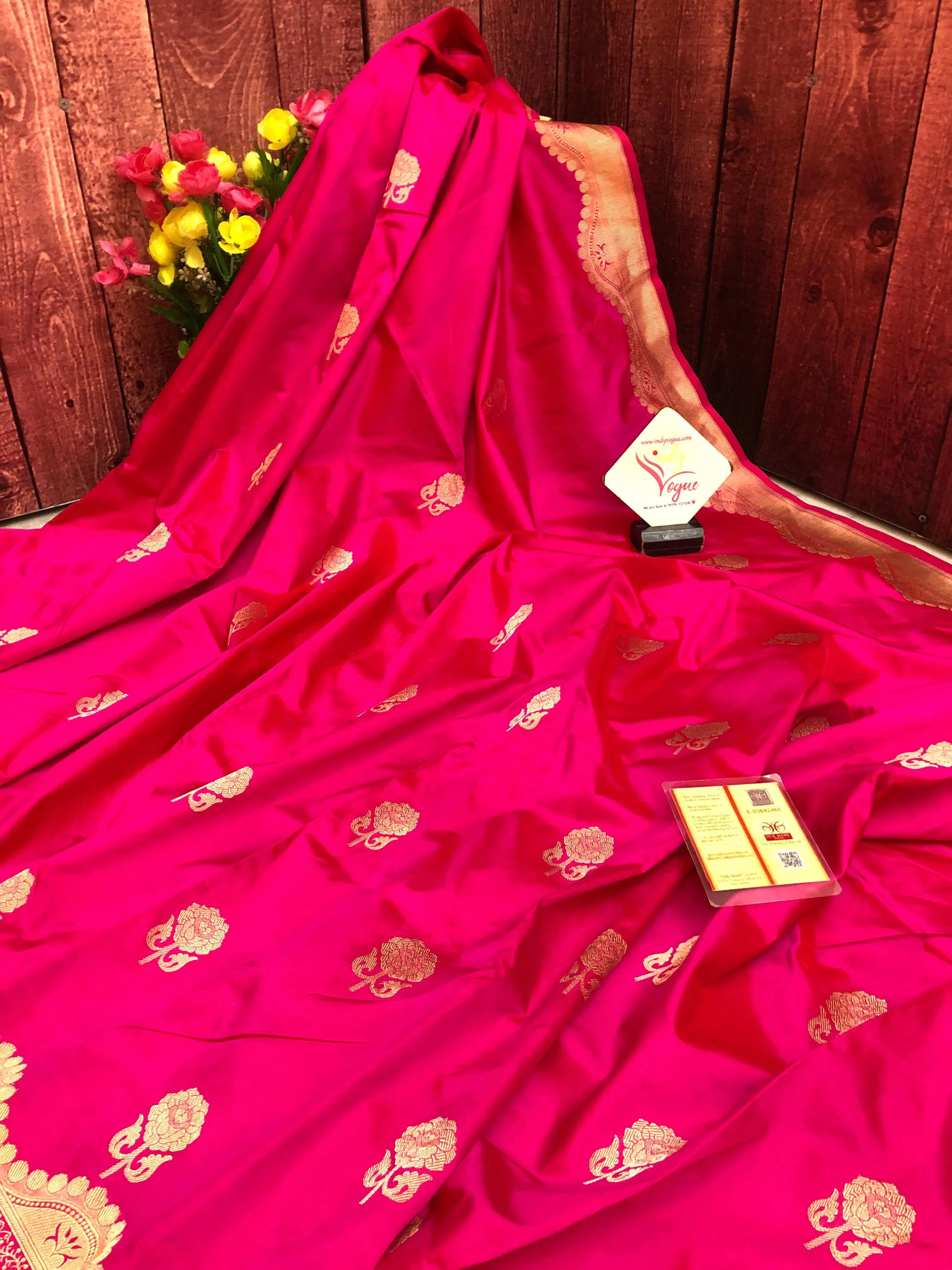 Deep Magenta Color Pure Katan Banarasi Saree