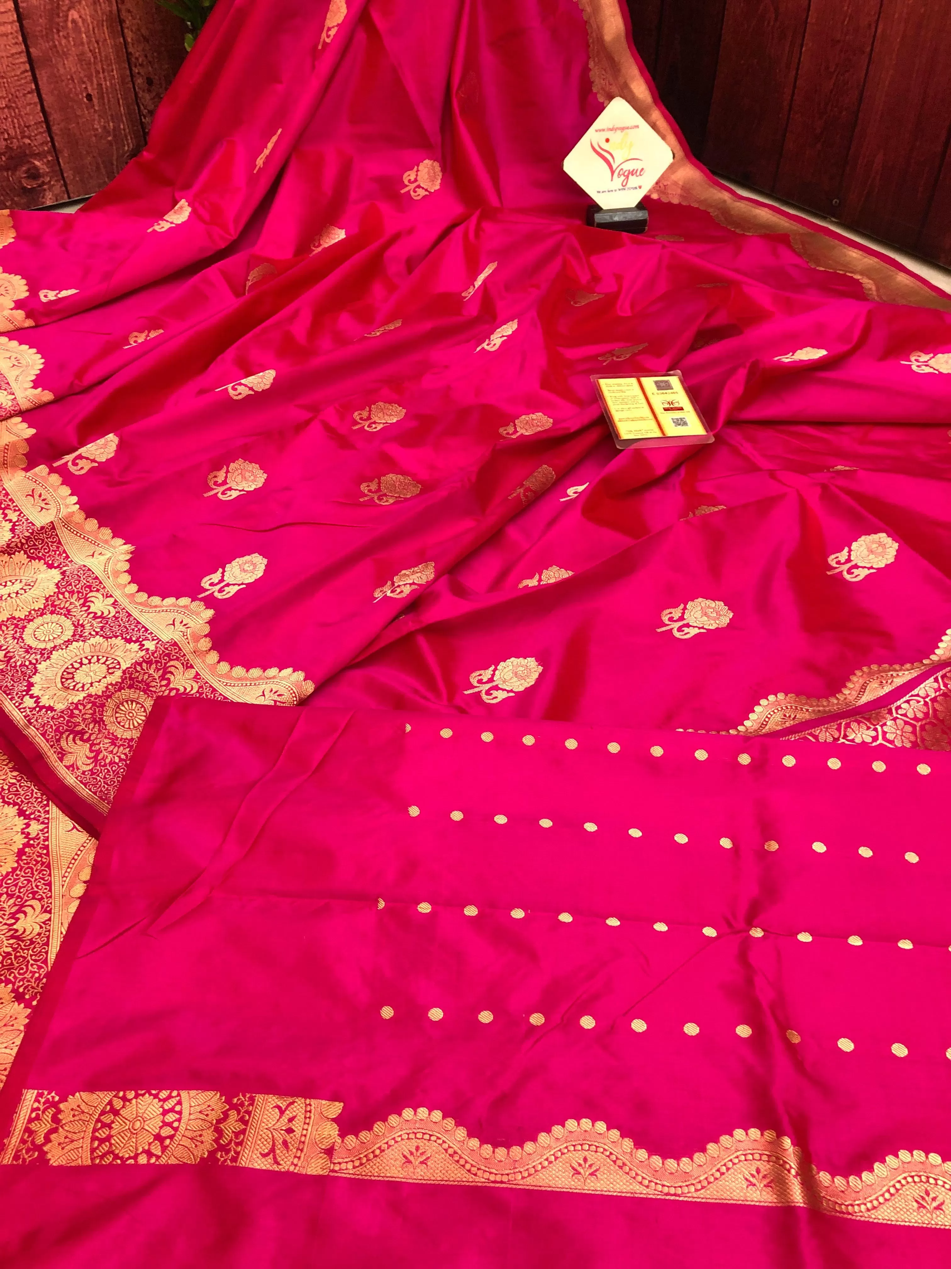 Deep Magenta Color Pure Katan Banarasi Saree