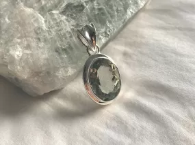 Green Amethyst Ansley Pendant - Small Oval