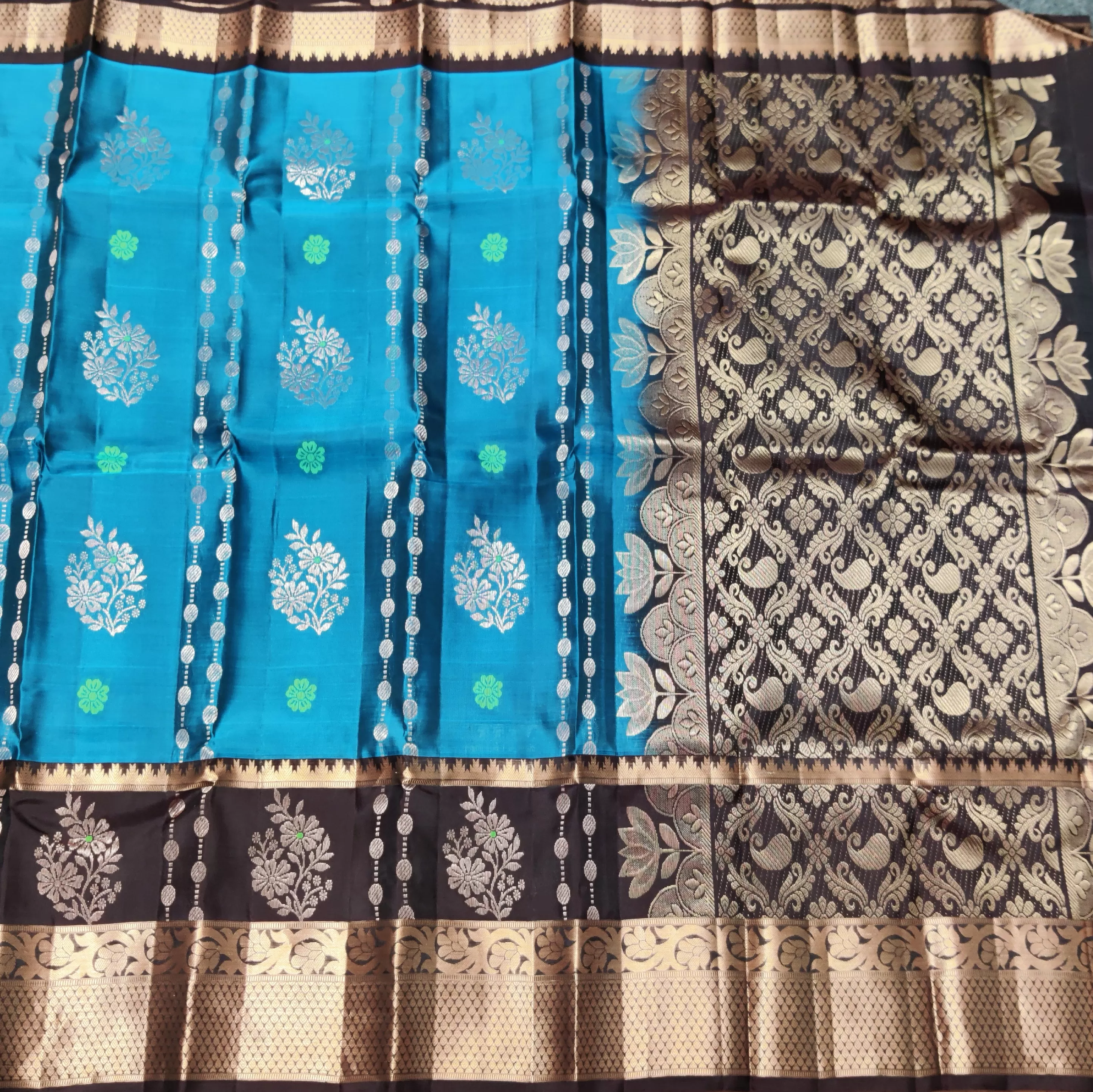 Madhuram pattu saree - MP11