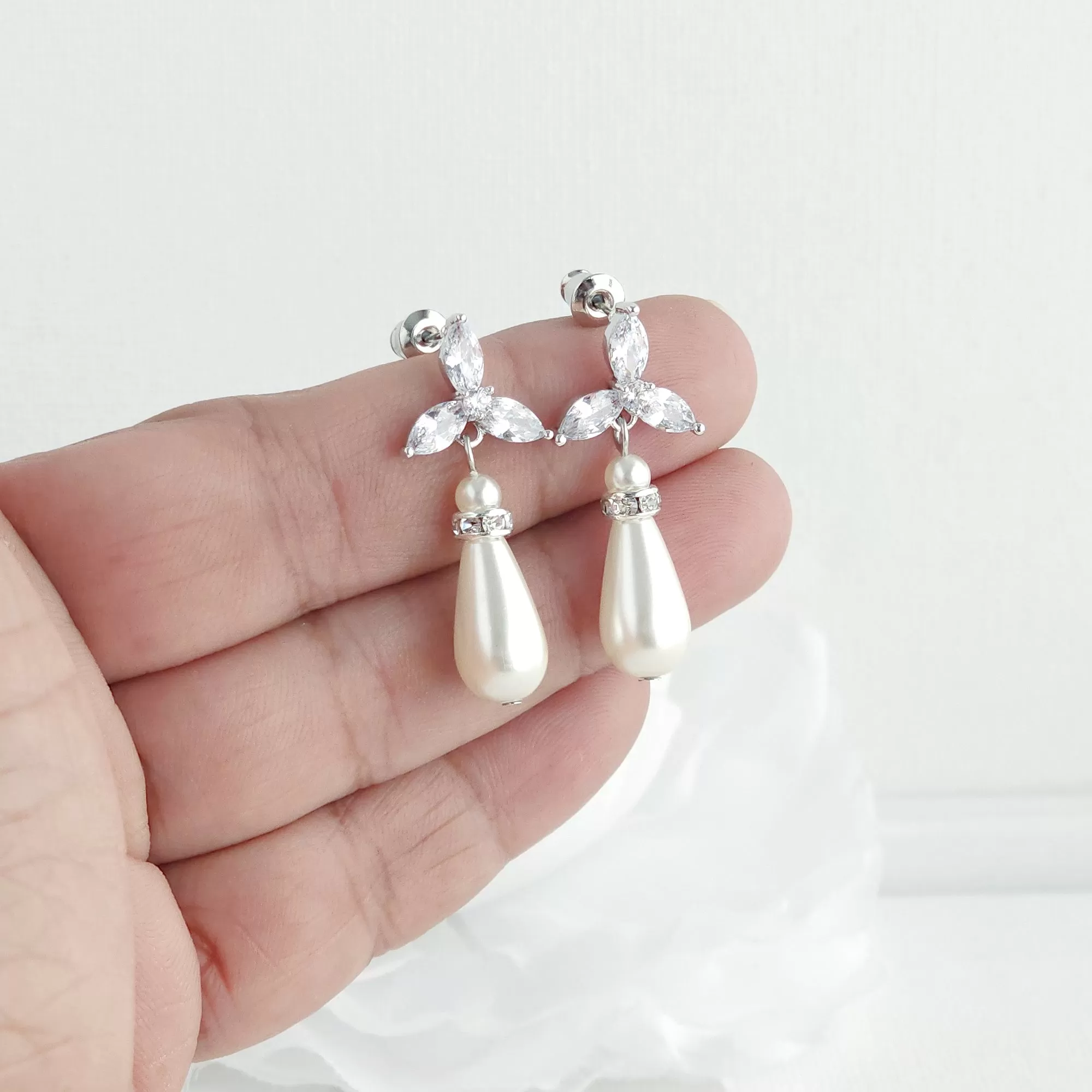 Pearl Earrings For Bridal Party in Gold- Flora