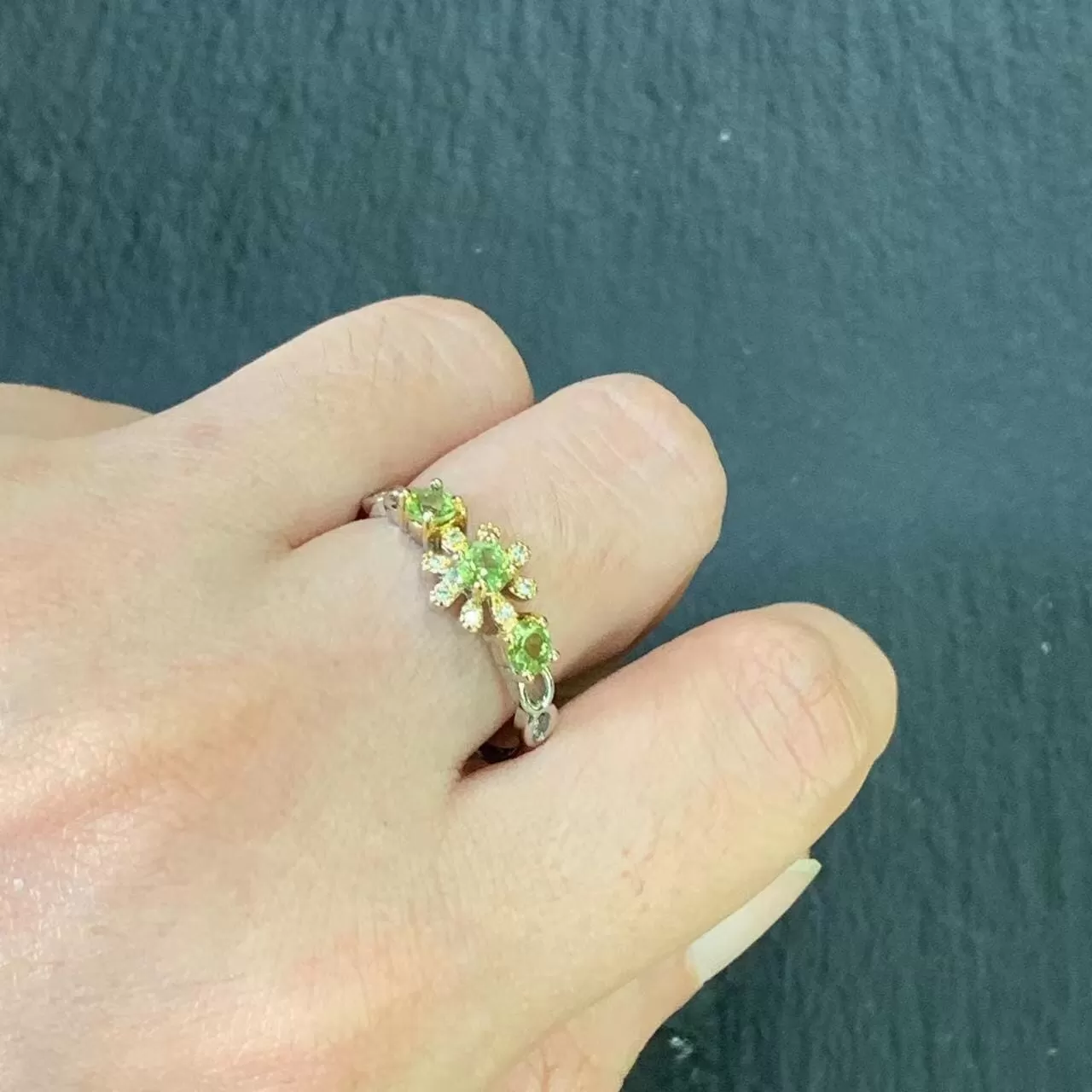 Peridot Sunflower Resizable Silver Ring