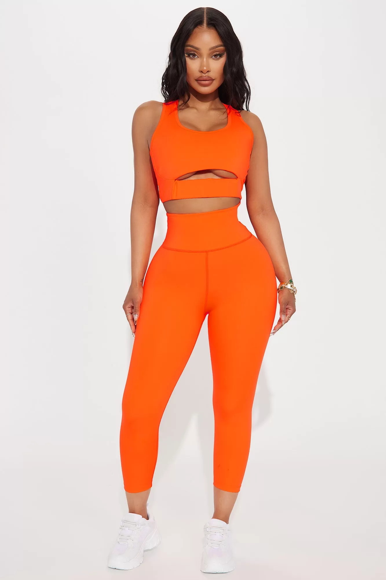 Run It Up Elevate Sports Bra - Neon Orange