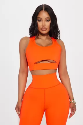 Run It Up Elevate Sports Bra - Neon Orange