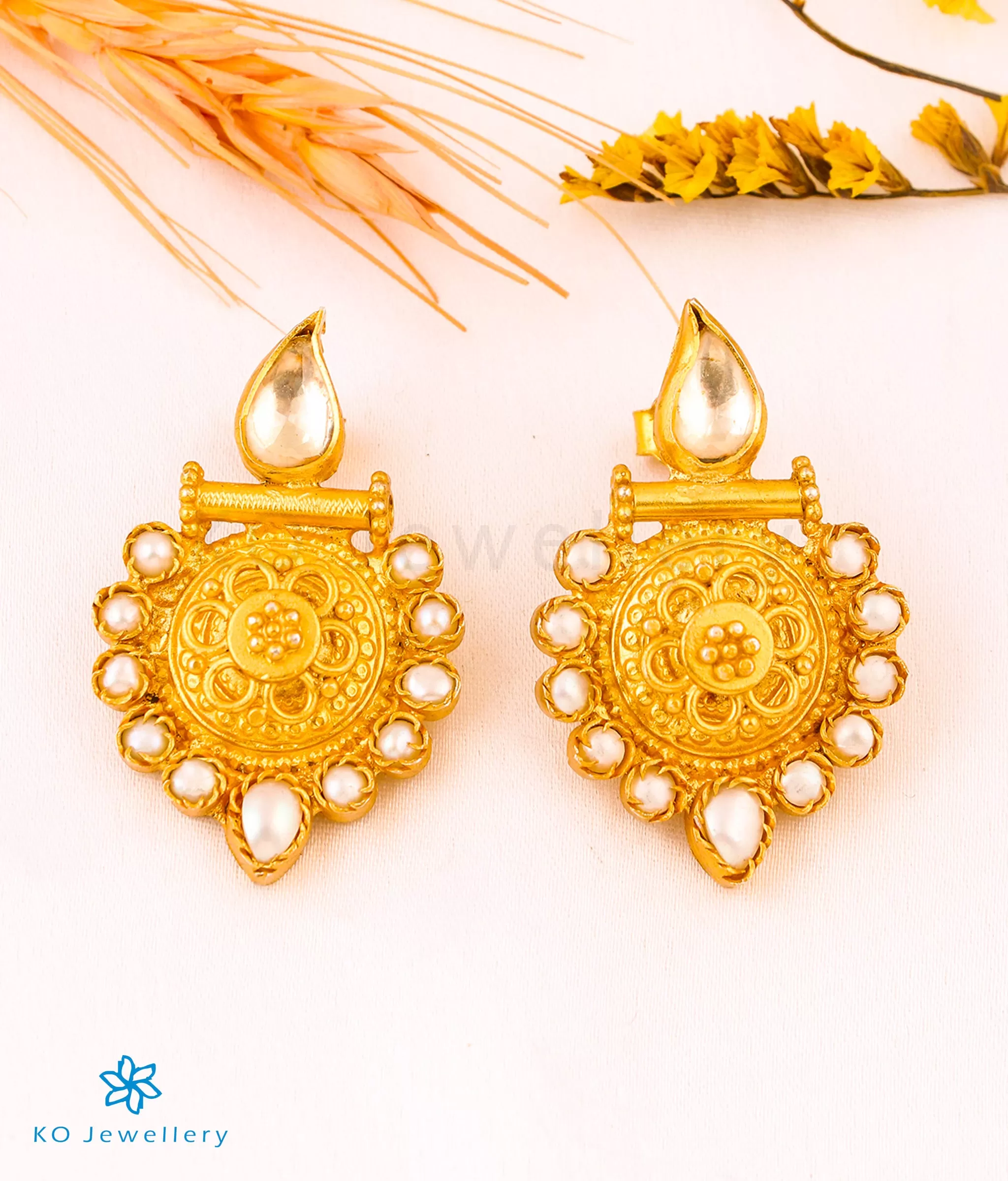 The Asmani Silver Kundan Earrings