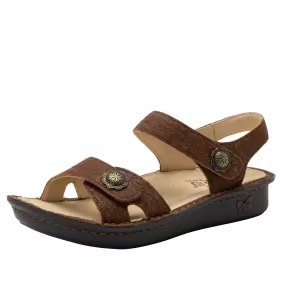 Vienna Delicut Tawny Sandal