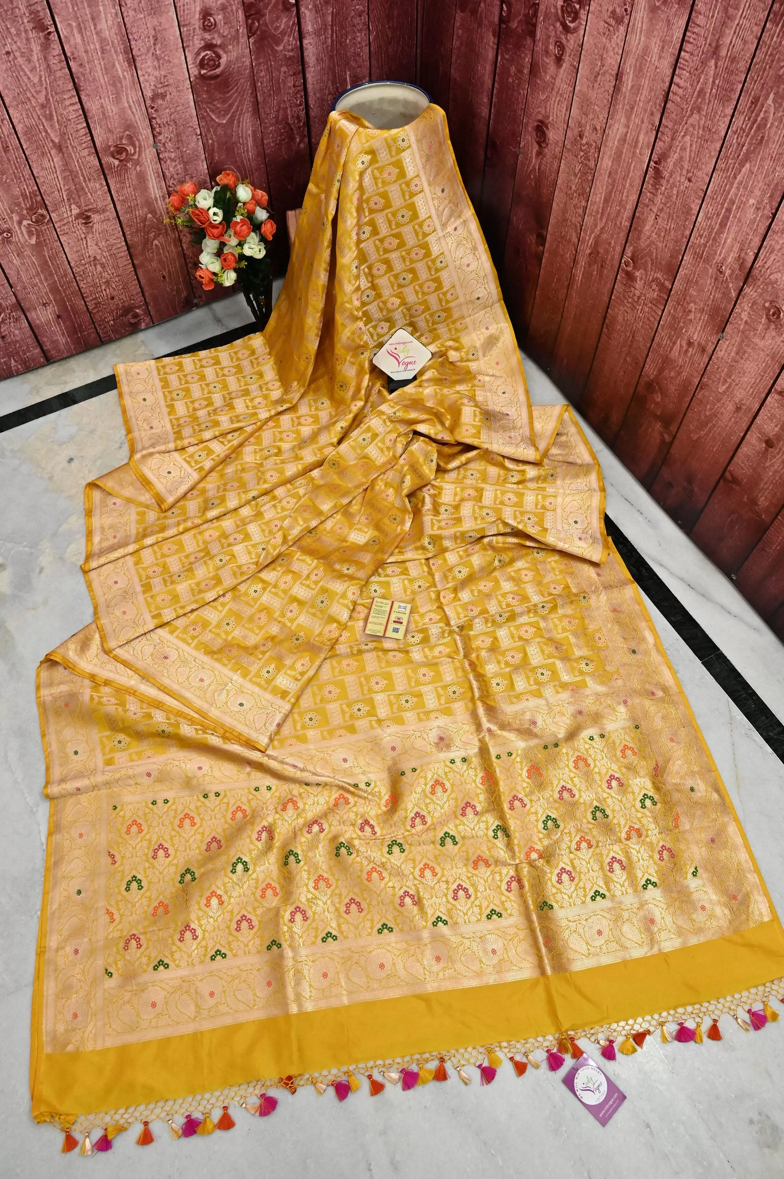 Yellow Color Pure Katan Banarasi Saree with Geometric Motif and Meenakari Work